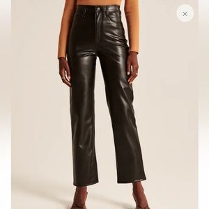 Abercrombie and Fitch - Curve Love Ultra High Rise Ankle Straight Vegan Leather